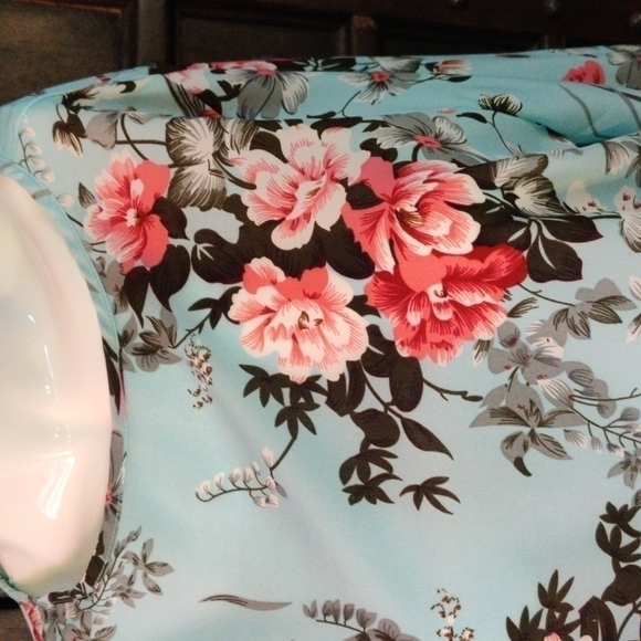 𝅺new Richly colored floral ladies size XL long sleeve blouse - Picture 2 of 6